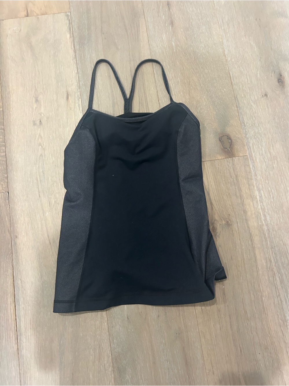 Under Armour Women’s Black Strappy Active Tank Top